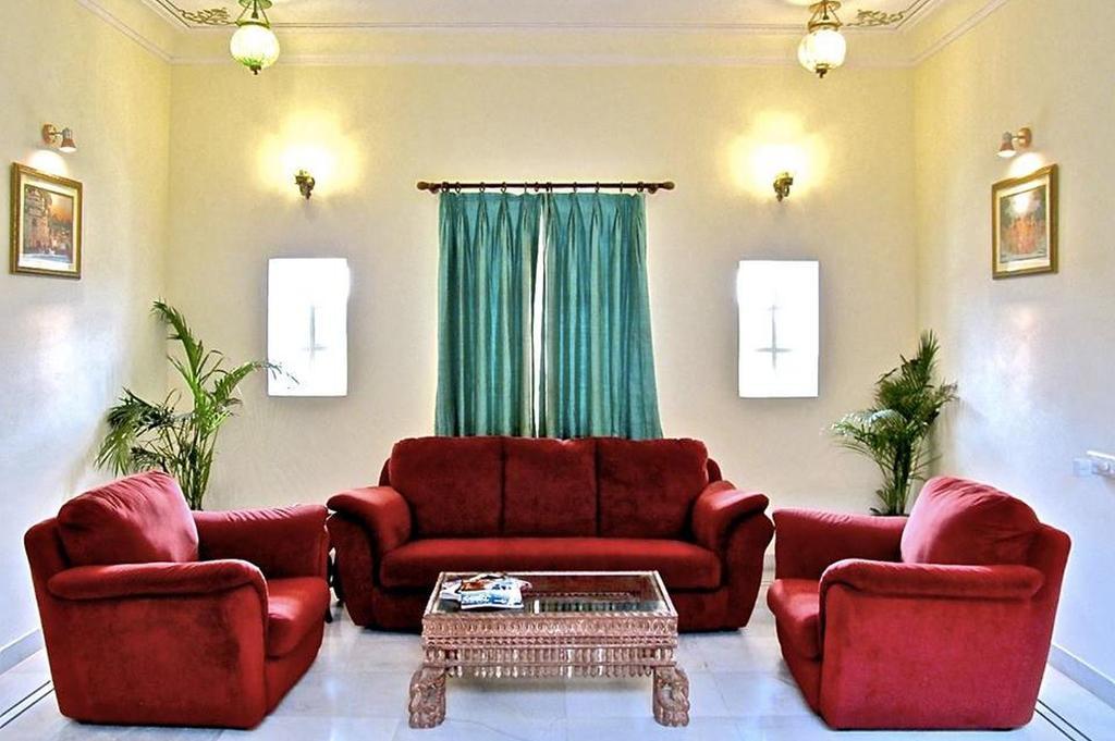Akshay Niwas Boutique Luxury Hotel Ουνταϊπούρ Εξωτερικό φωτογραφία
